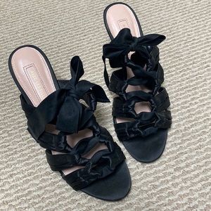 Avec les filles stunning lace up mule